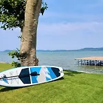 Homestay Platan With Lakeview Balatonboglar