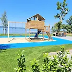 Homestay Platan With Lakeview